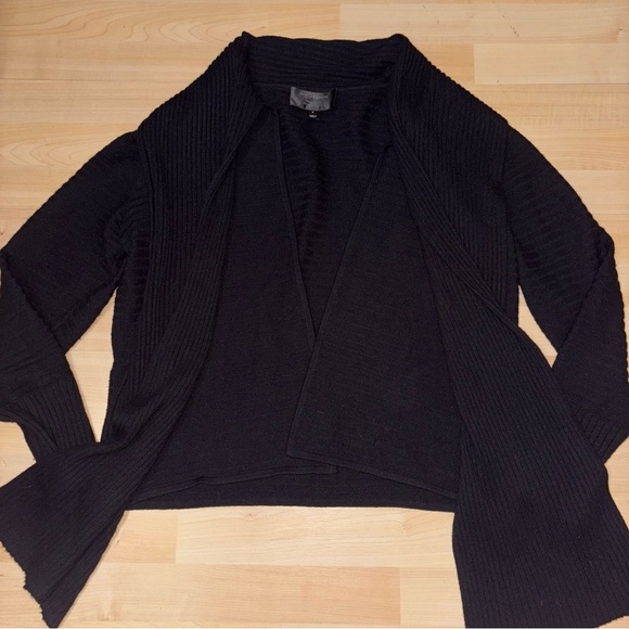 St. John Exclusively for Nordstrom 100% Cashmere  Cardigan Sweater Medium Black - Picture 3 of 10